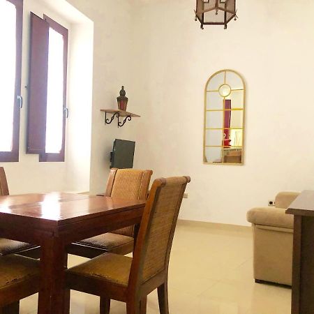 Arenal Suite - 1 Dormtitorio Севілья Екстер'єр фото