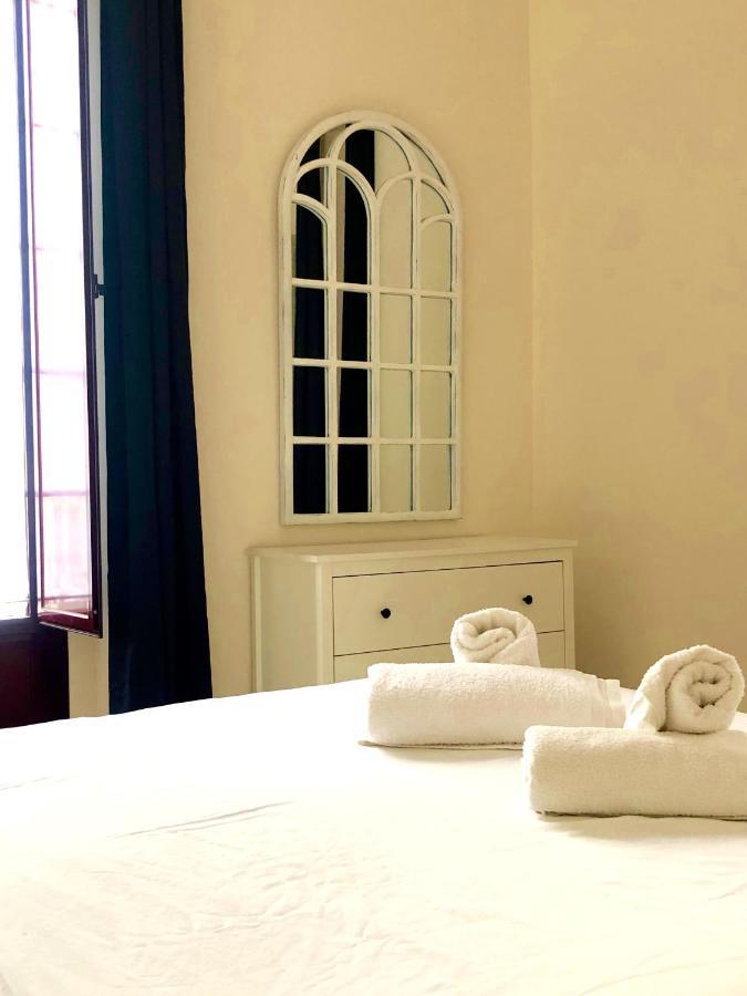 Arenal Suite - 1 Dormtitorio Севілья Екстер'єр фото